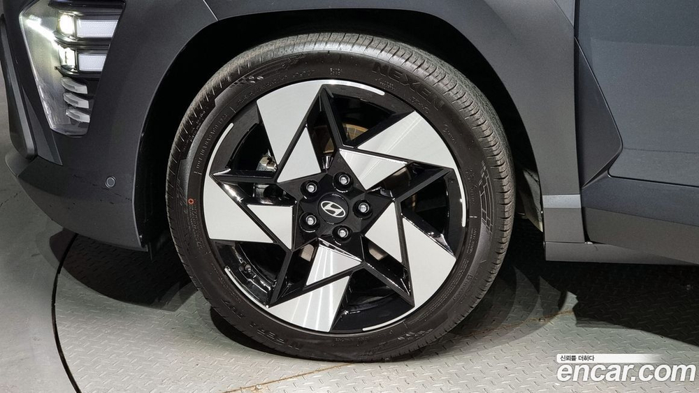 Hyundai KONA (SX2) Бензин 1.6 Turbo 4WD (04.2023)