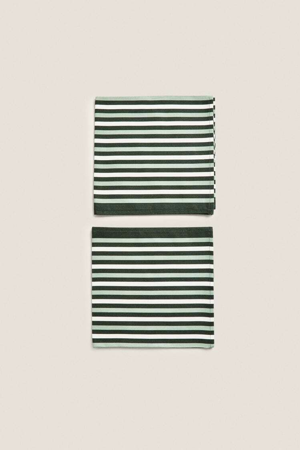 ZARA HOME УПАКОВКА ХЛОПЧАТОБУМАЖНЫХ САЛФЕТОК С ЦВЕТОЧНЫМ РИСУНКОМ (УПАКОВКА ИЗ 2 ШТУК), ЗЕЛЕНЫЙ