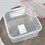 Контейнер для продуктов 1,2л квадратный с защелками "Modena" (бесцветный)