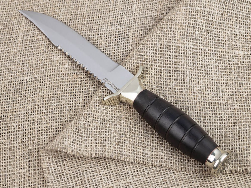 Нож «Пограничник», сталь 95х18, резная рукоять из черного мореного граба