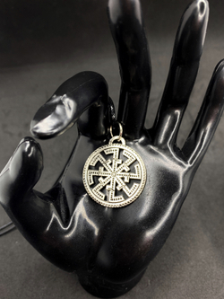 Славянский амулет оберег Световит (Светоч)