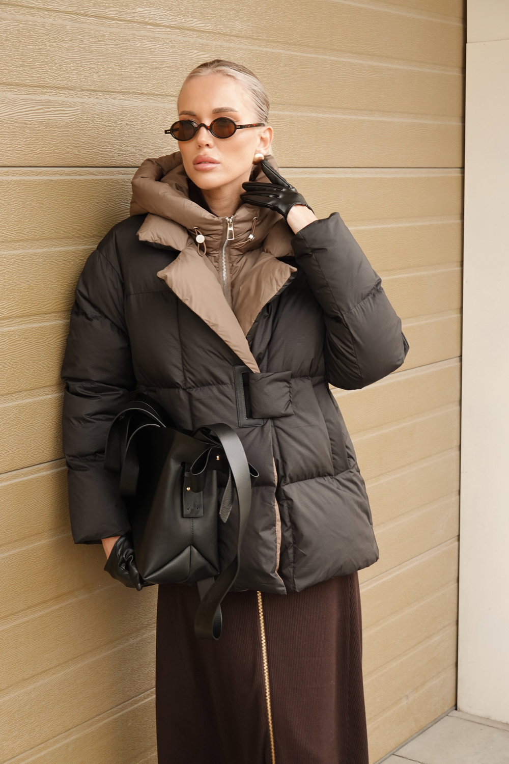 Пуховик с застежкой-клапаном средней длины