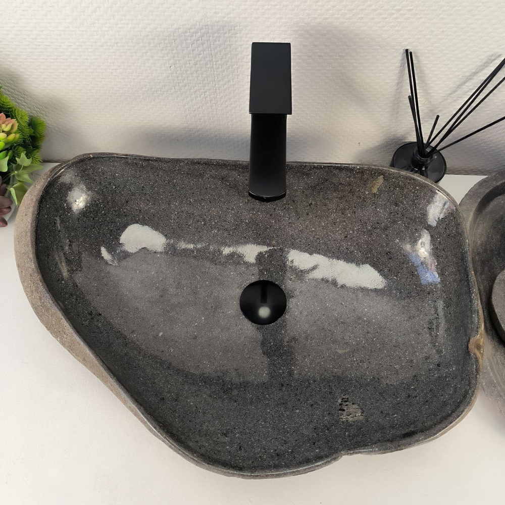 Раковина из речного камня RS-64879 61*39*14 0863