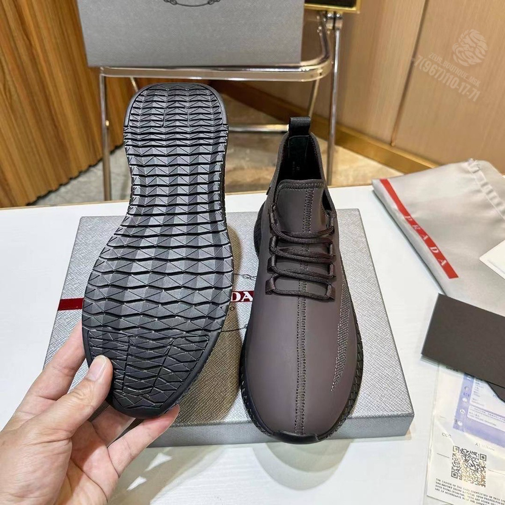 Кроссовки Prada