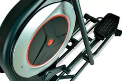 Эллиптический электрический переднеприводной тренажер IRON HORSE DAKOTA