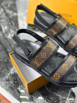 Сандалии Louis Vuitton