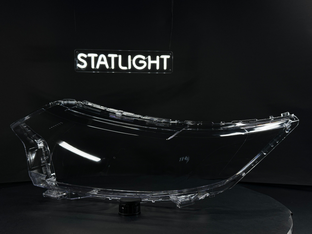 Левое стекло фары Mitsubishi Outlander 3 2016-н.в