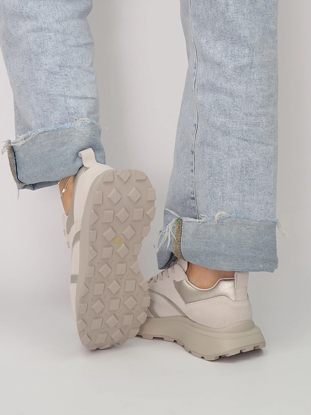 Кроссовки женские демисезонные натуральные