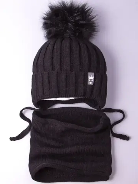 Шапка для девочки зимняя вязаная и снуд