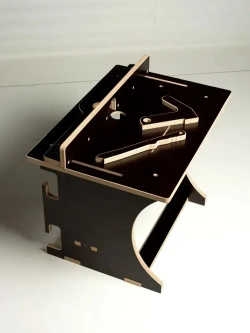 Фрезерный стол с лифтом, для фрезера и циркулярной пилы.