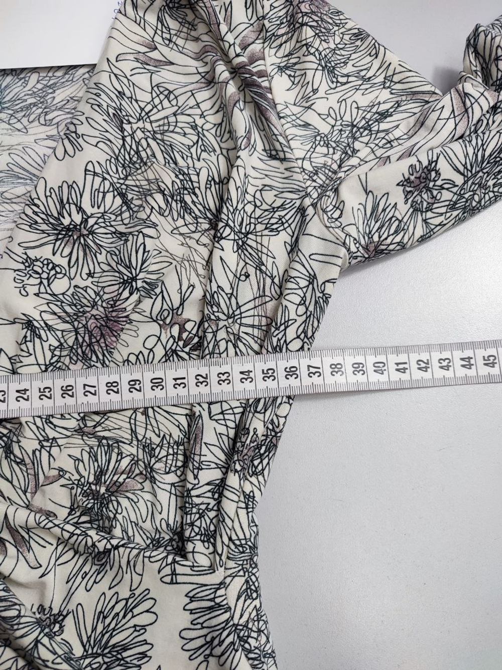 Джемпер Birgitta красивый 44 размер