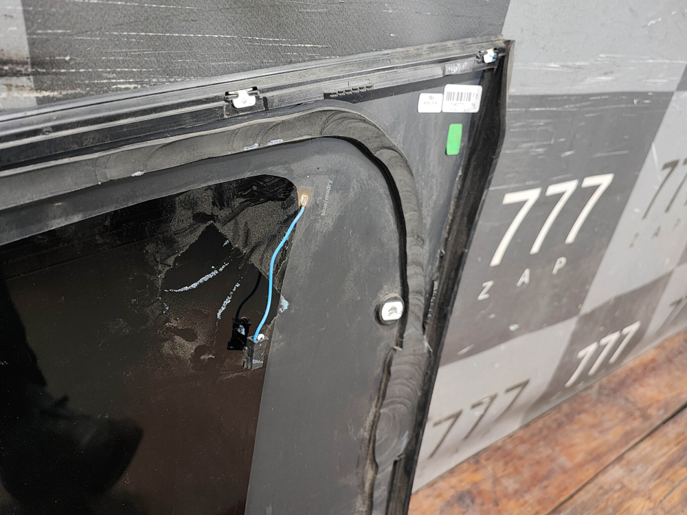 Стекло багажника левое Volvo XC90 2 14-нв Б/У Оригинал 31468145