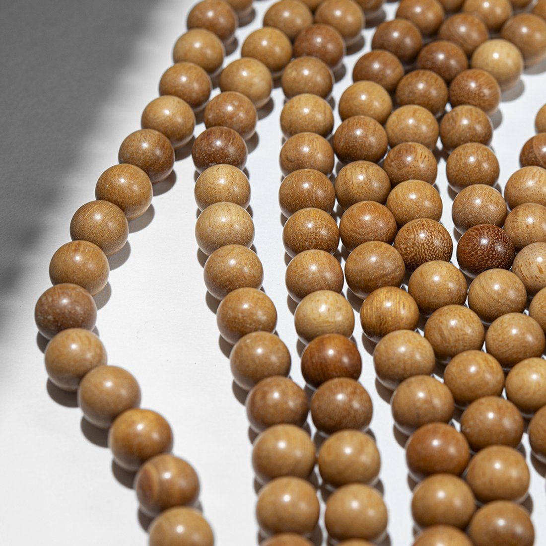 Сандал натуральный, бусины в форме шара, 10,3мм