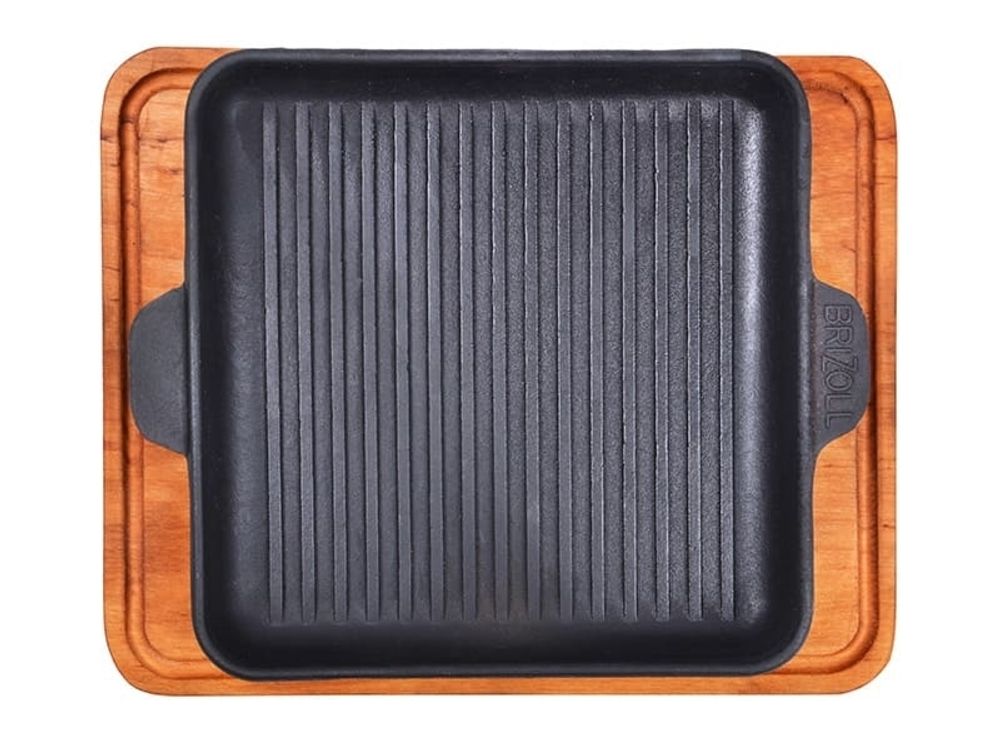Сковорода-гриль чугунная квадратная BRIZOLL HoReCa 18х18х2,5см с дощечкой-подставкой