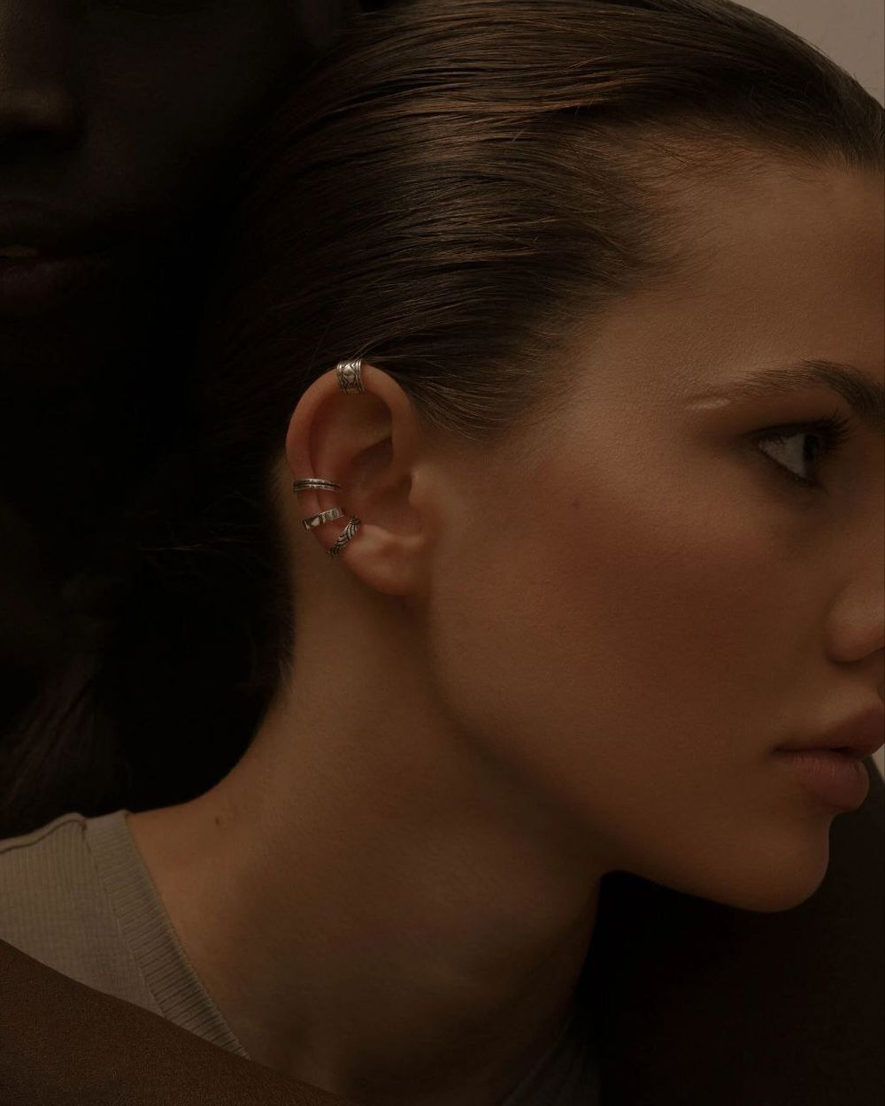 Кафф Aho на середину уха