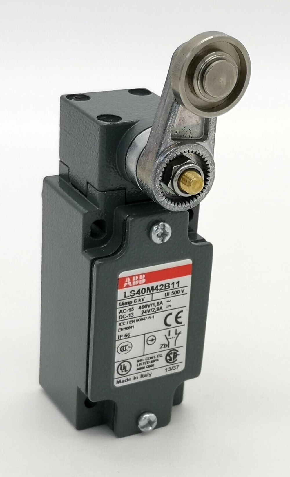 Выключатель концевой ABB LS40M42B11 1SBV011142R1211