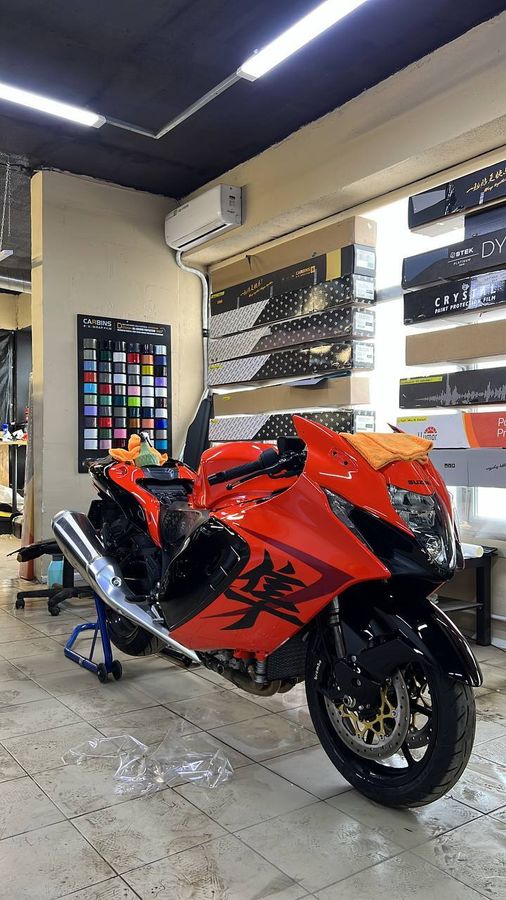 Suzuki в полиуретановую пленку Carbins PPF G190