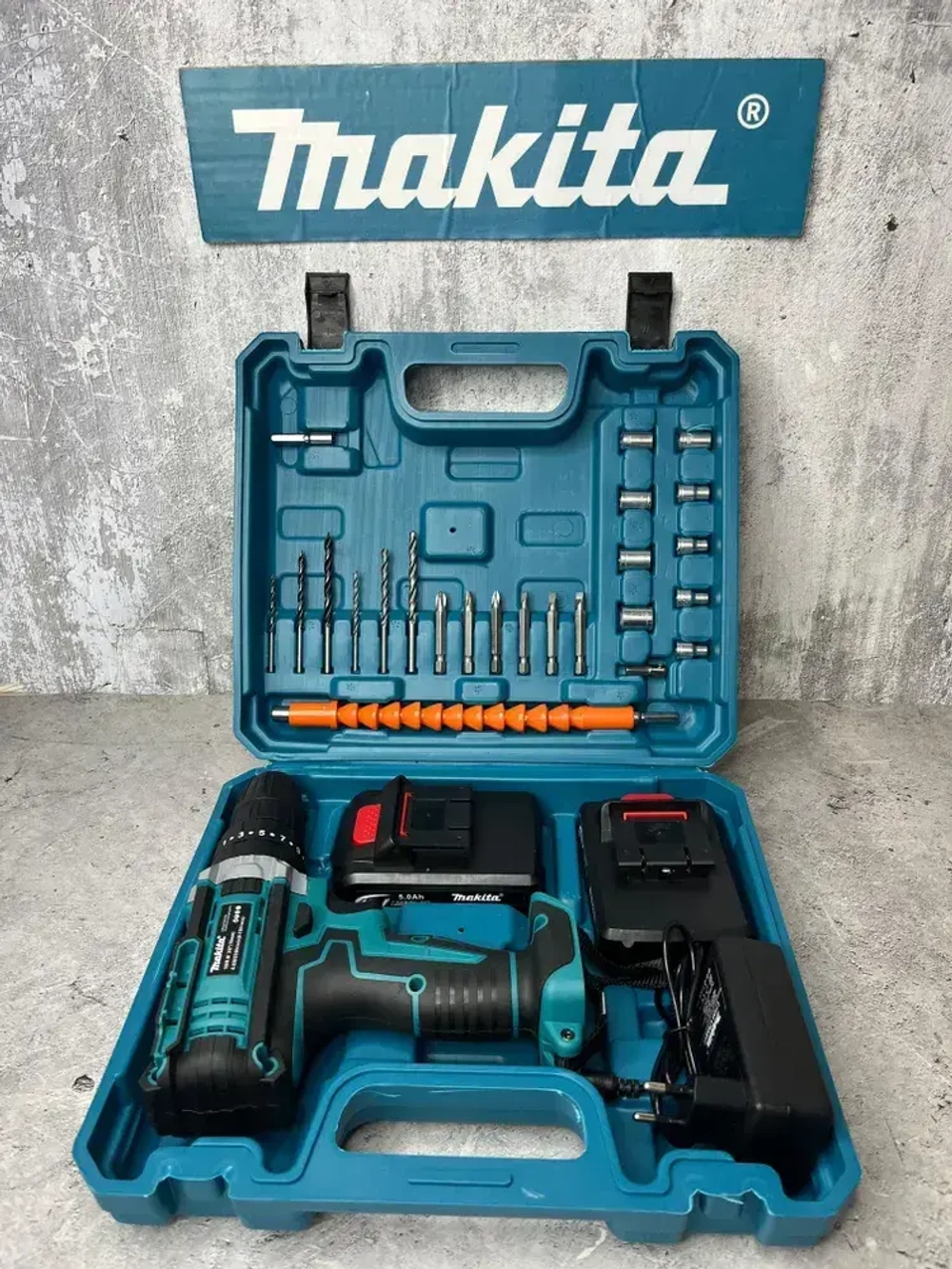 Аккумуляторная ударная дрель-шуруповёрт Makita щёточная DHP483SYT, 2 АКБ в кейсе, 48V 5Ач c набором сверл и бит в кейсе