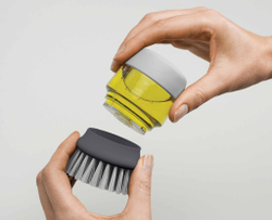 Щетка с дозатором моющего средства Joseph Joseph Palm Scrub графит
