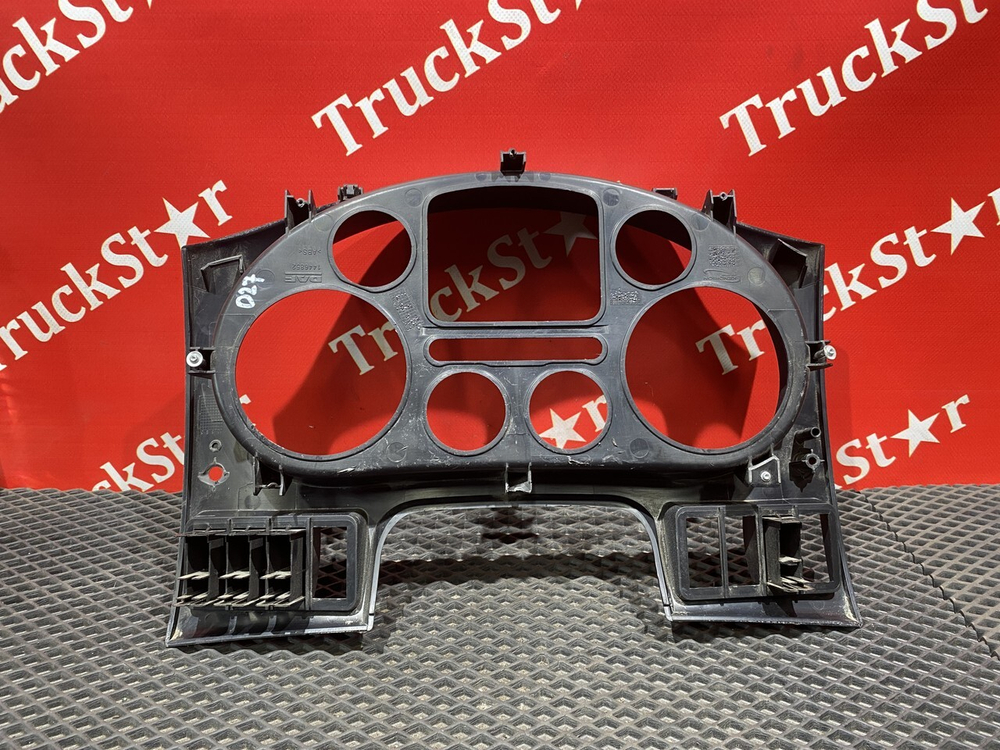 Накладка панели приборов 2020г