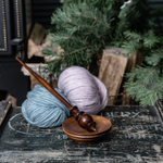 Деревянное опорное веретено для прядения с основанием из сосны 290 мм. B6