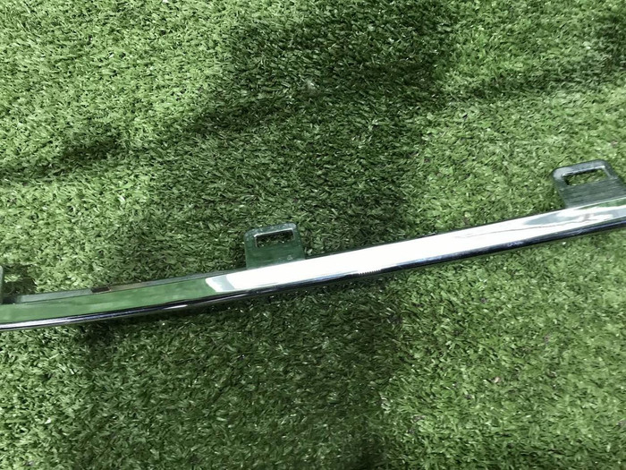 Молдинг решетки радиатора Mini Countryman F60 (2016-2020)