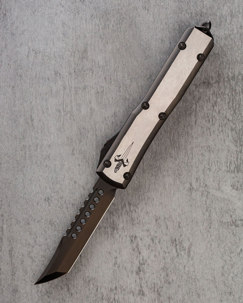 Автоматический складной нож Vespa Marfione Custom Knives Ultratech Hellhound Blackwash Steel Satin Handle M390 119-1BKS (черный-сталь)