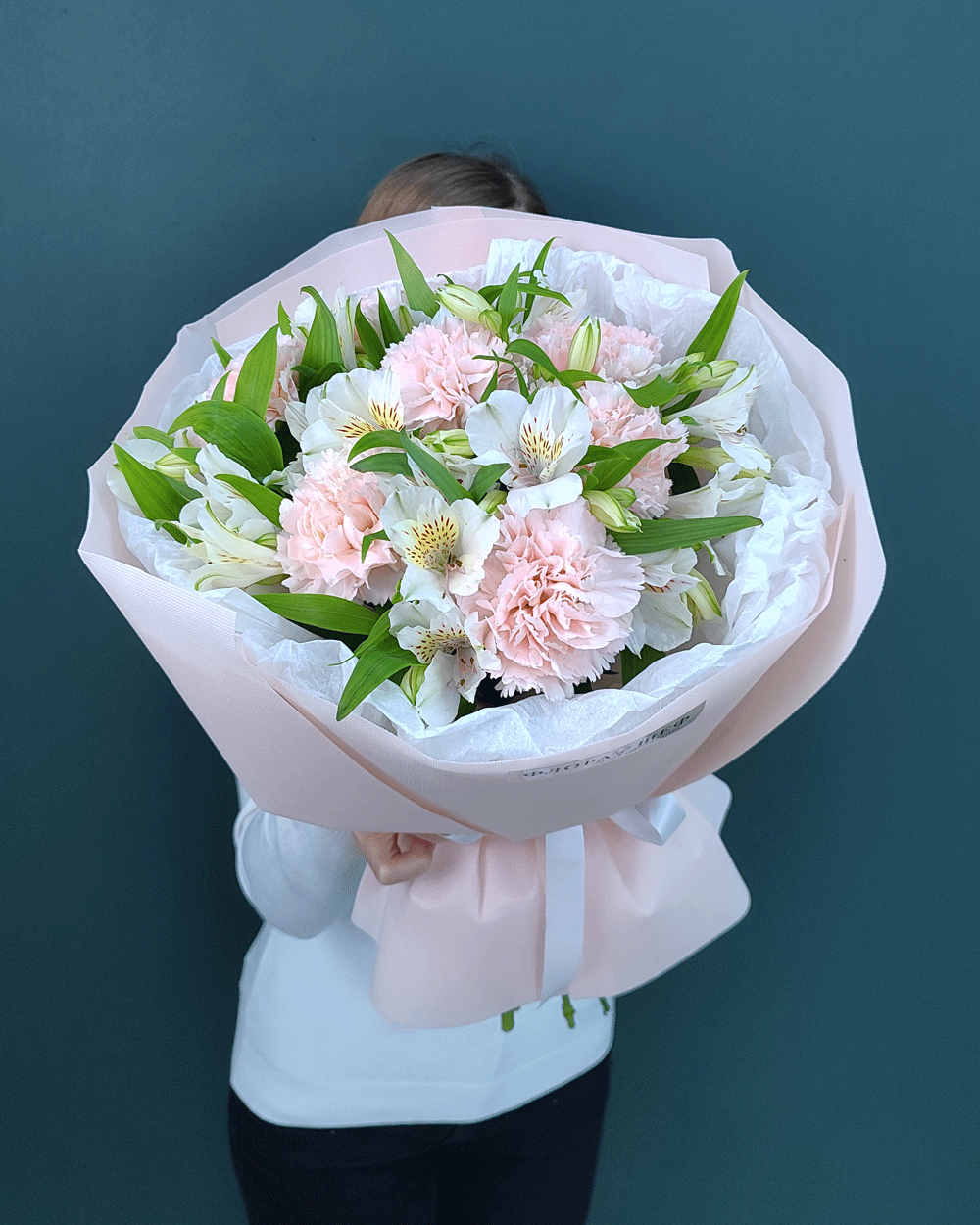 Нежный букет альстромерии и диантуса(00435)