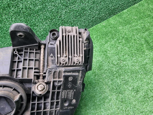 Фара правая Mercedes C w205 (2018-2023) LED