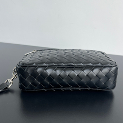 Bottega Veneta Pouch With Wristlet 25 cm