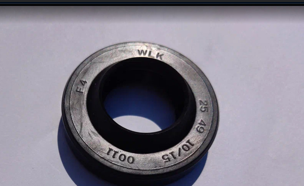 Сальник бака WLK 25*49*10/15