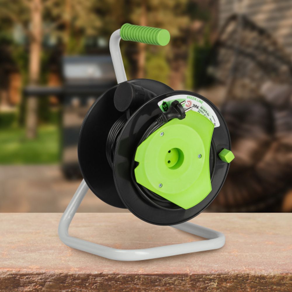 Удлинитель силовой ЭРА GREEN LINE GAZ-2x0.75-15m Greenline на катушке пластик 1 розетка без заземления 15м ПВС 2x0.75мм2