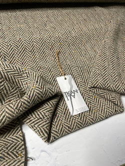 Пальтовая шерсть "елочка" с цветными мушками (Fendi, Серо-бежевая елочка/разноцветные мушки, 133, 490 гр/м2, 100%шерсть)