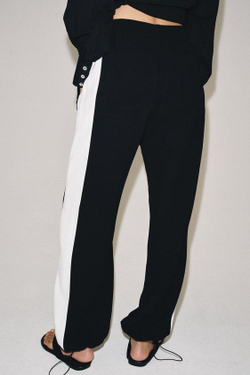 ZARA БРЮКИ-ДЖОГГЕРЫ С ПОЛОСАМИ ПО БОКАМ — ZW COLLECTION, ЧЕРНЫЙ