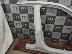 Боковина правая Geely Tugella 19-нв Новая Оригинал 5038074100C15