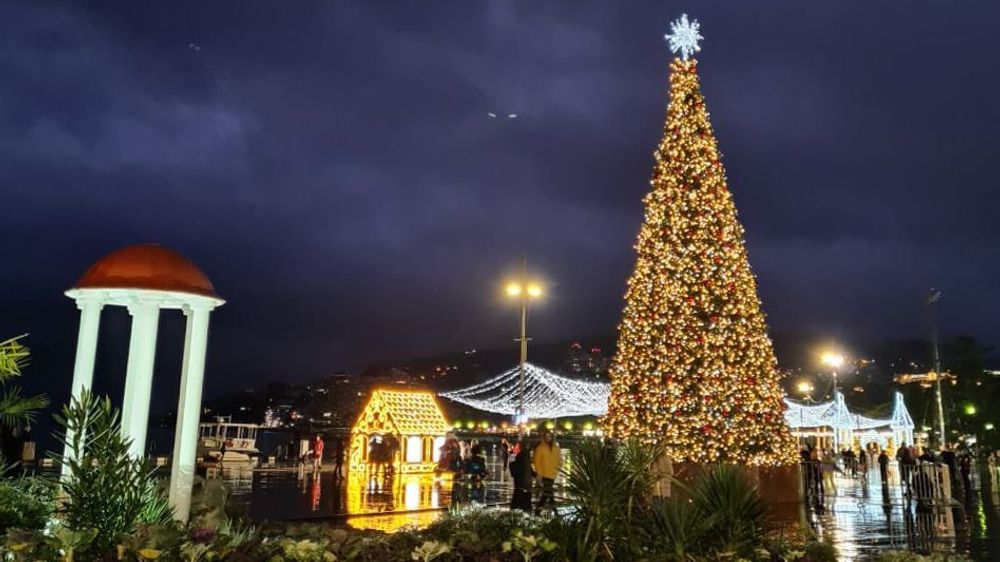 Уличная гирлянда С режимами: Теплый свет "Северное Сияние" (24В) на елку от 4 до 30 м