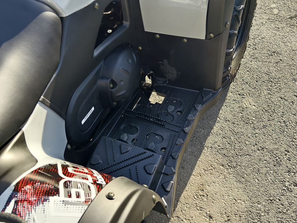 Квадроцикл BALTMOTORS BM700 EFI серый
