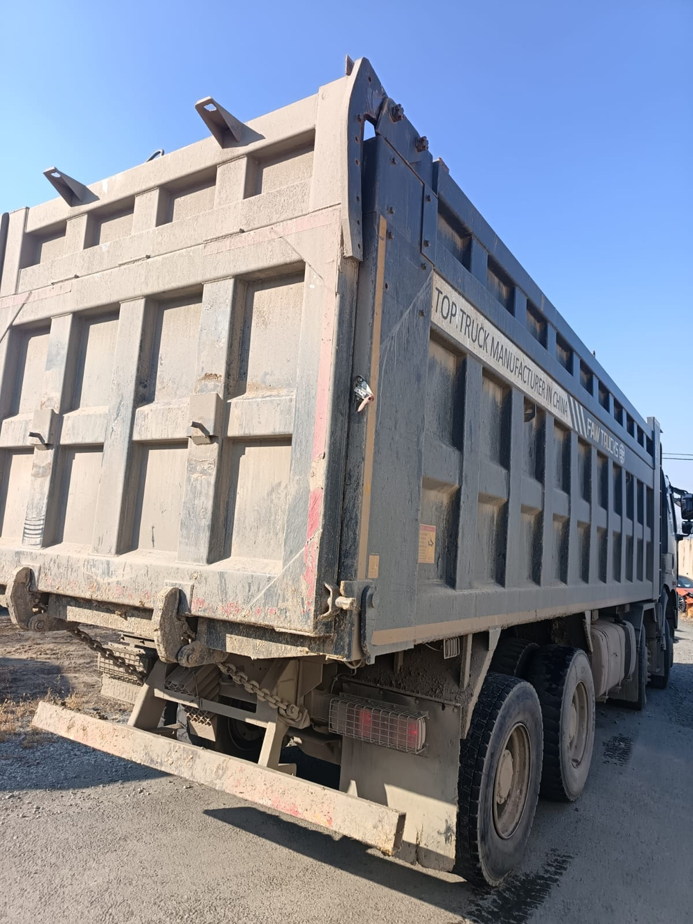 FAW J6 8x4 Самосвал СА3310Р66K24T4E5 (Дизельный, 11,1 л, 420 л.с., МТ)