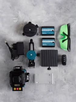 Профессиональный лазерный уровень строительный 360 4D / Нивелир, 16 лучей с пультом управления и штативом, Зеленый луч 360 градус