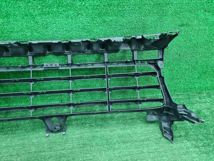 Решетка переднего бампера Porsche Cayenne 3 17-23