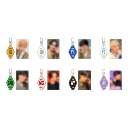 Мерч ATEEZ POP-UP '8ROOM' - KEYRING