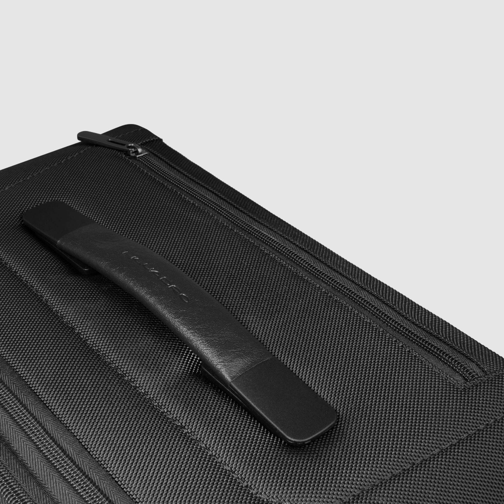 Чемодан средний с расширением Piquadro Brief/ Nero