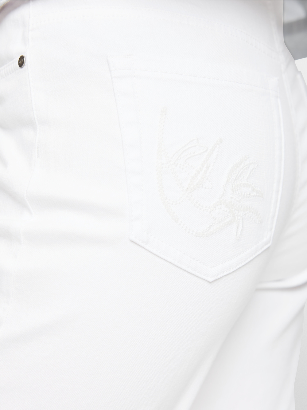 Джинсы из хлопка