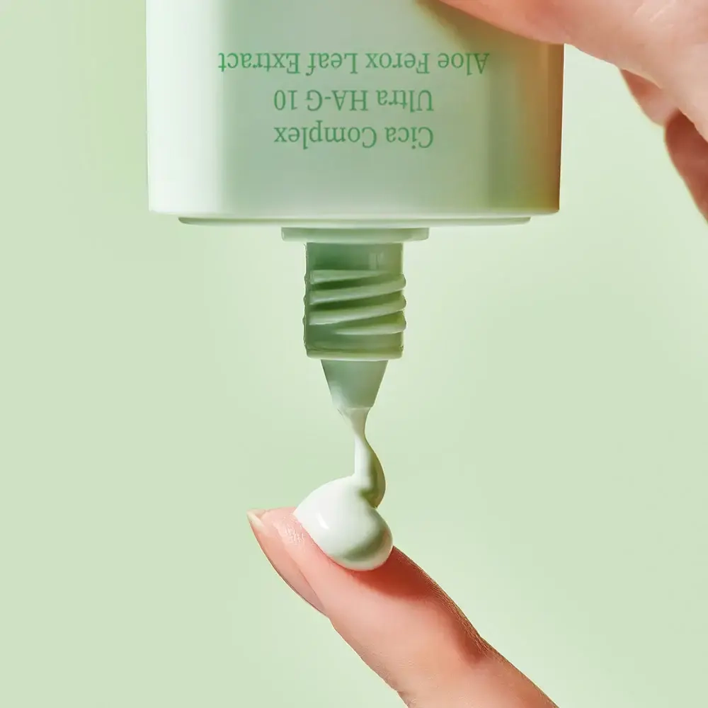Tocobo Успокаивающая солнцезащитная сыворотка - Cica Calming Sun Serum SPF50+ PA++++, 50мл.