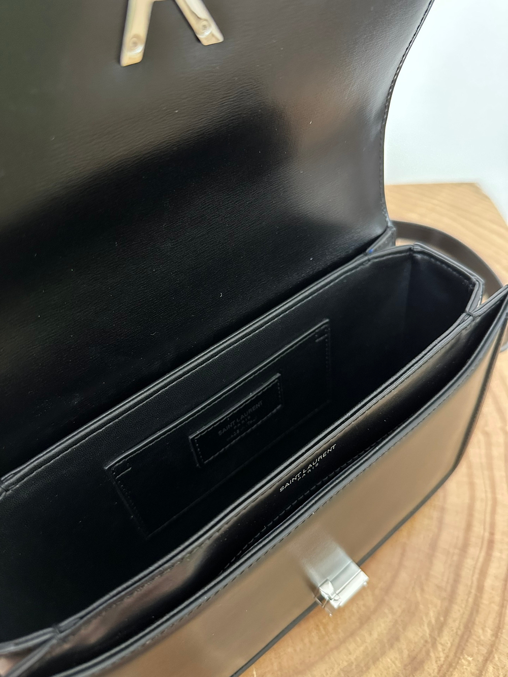 SOLFERINO MEDIUM ИЗ ГЛАДКОЙ КОЖИ