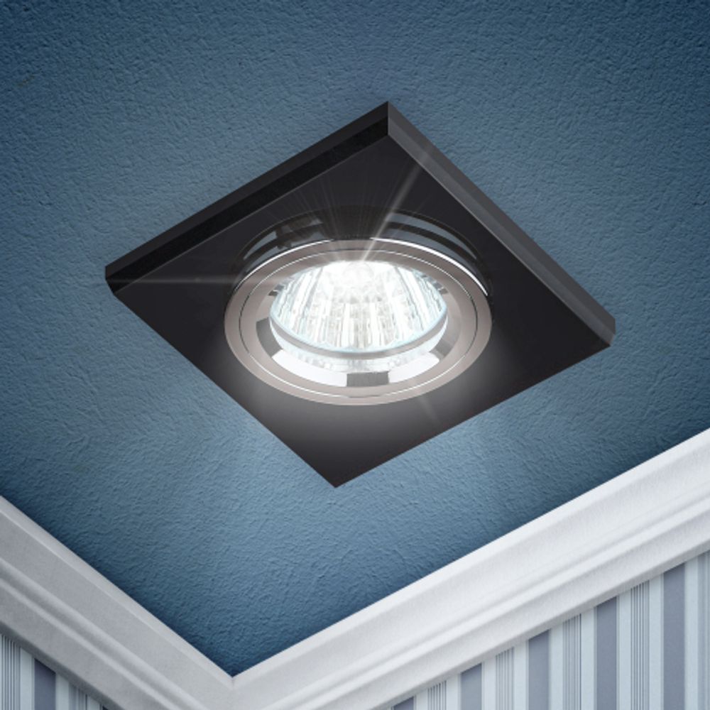 DK8 CH/BK Светильник ЭРА декор стекло квадрат MR16,12V/220V, 50W, хром/черный | Декоративные встраиваемые светильники