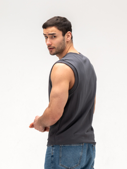 Майка мужская хлопковая на широких лямках. Графит