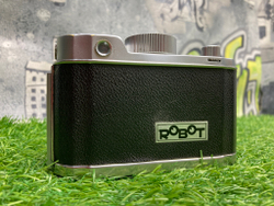 Robot 1 Primotar 3.5/30 mm