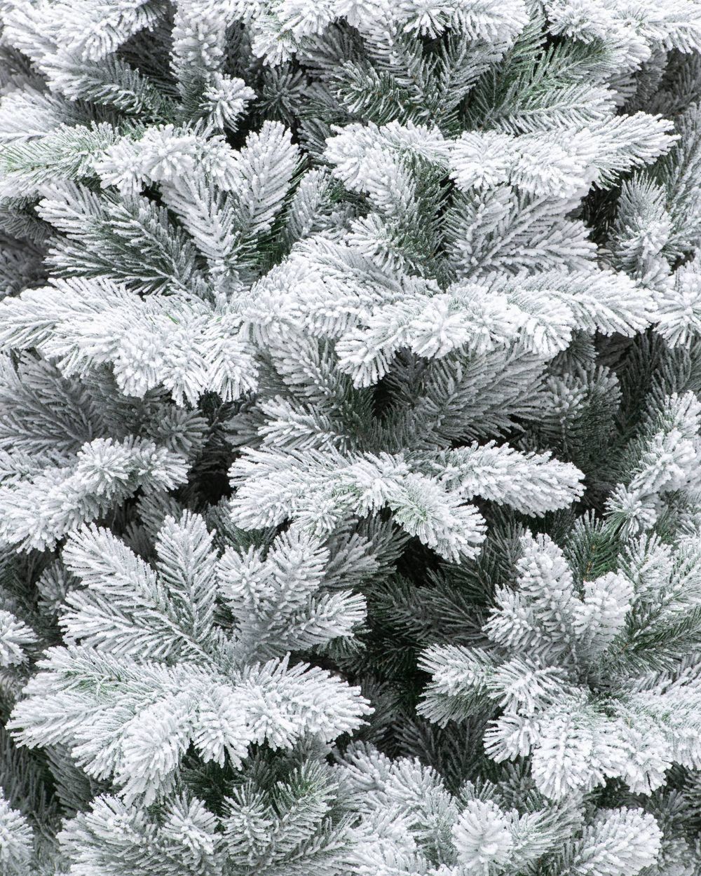 Заснеженная ель "Суздальская" (Литая хвоя) 210 см / 2,1 м