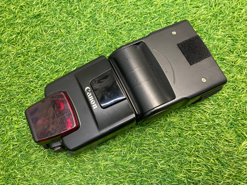 Canon Speedlite 550EX